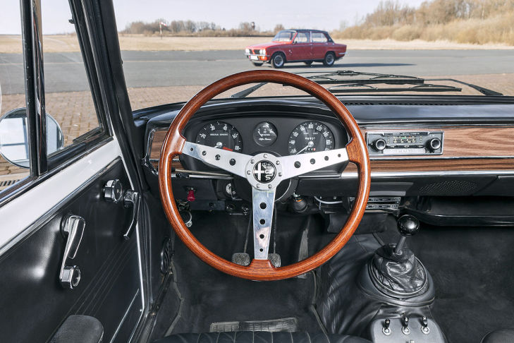 Alfa Romeo Giulia 1600 Super