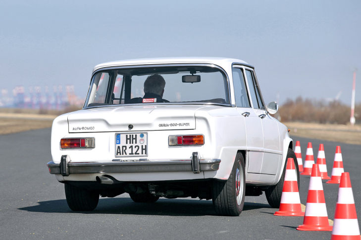 Alfa Romeo Giulia 1600 Super
