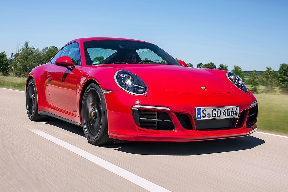 Porsche 911 Carrera GTS