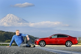 Auto Bild Leser Michael Birkner mit seinem Mazda6