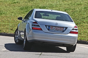 Mercedes S 320 CDI fahrend