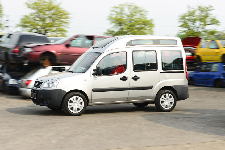 Fiat Doblò fahrend Fiat Doblò fahrend
