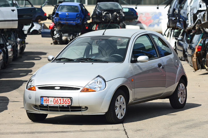 Ford Ka stehend