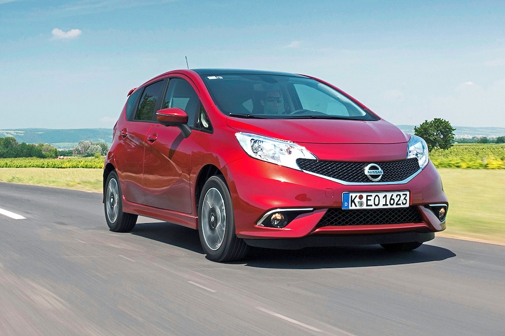 Nissan Note 2013 fahrend mit Styling Paket