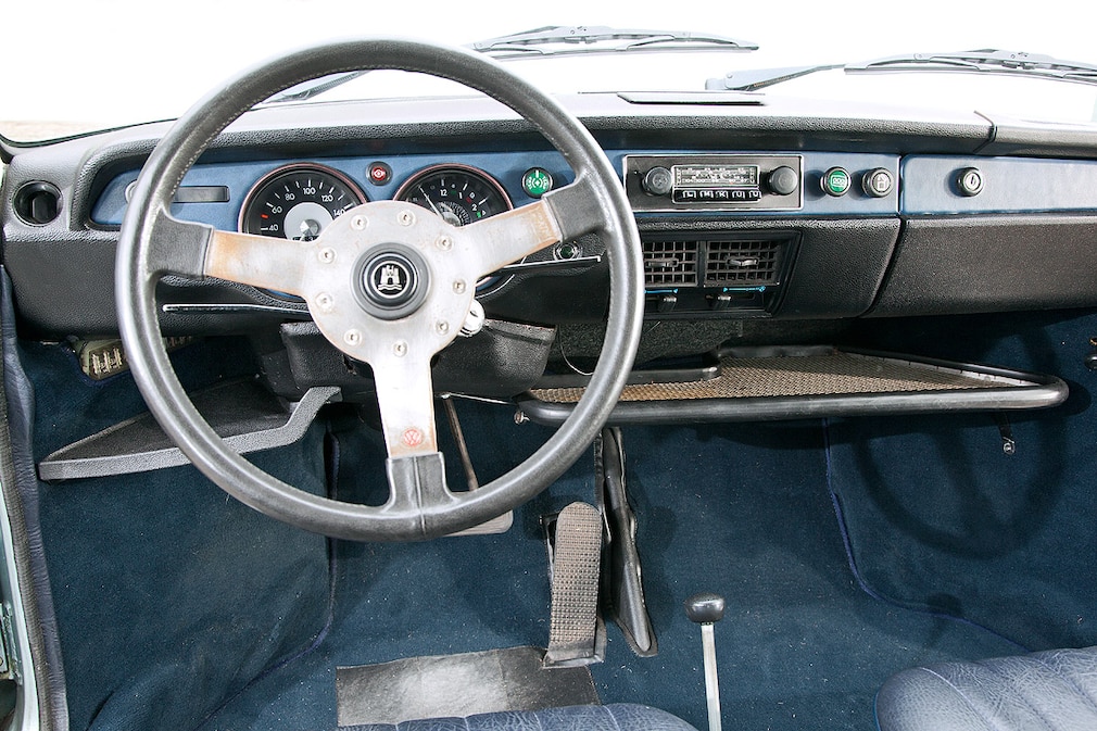 VW 412 LE