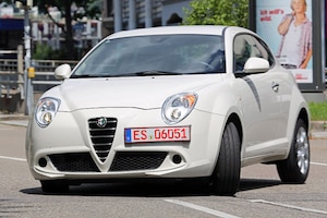 Alfa Romeo MiTo 1.4 16V Turismo fahrend