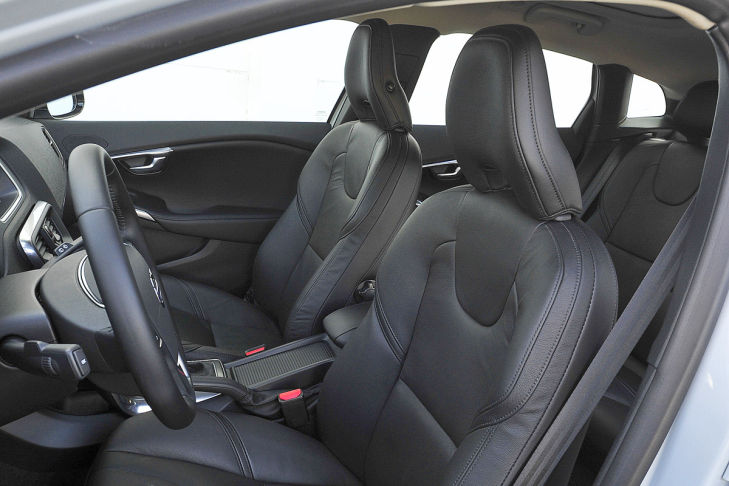 Volvo V40