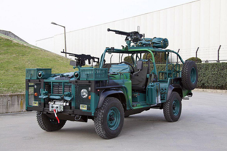 Land Rover Wolf