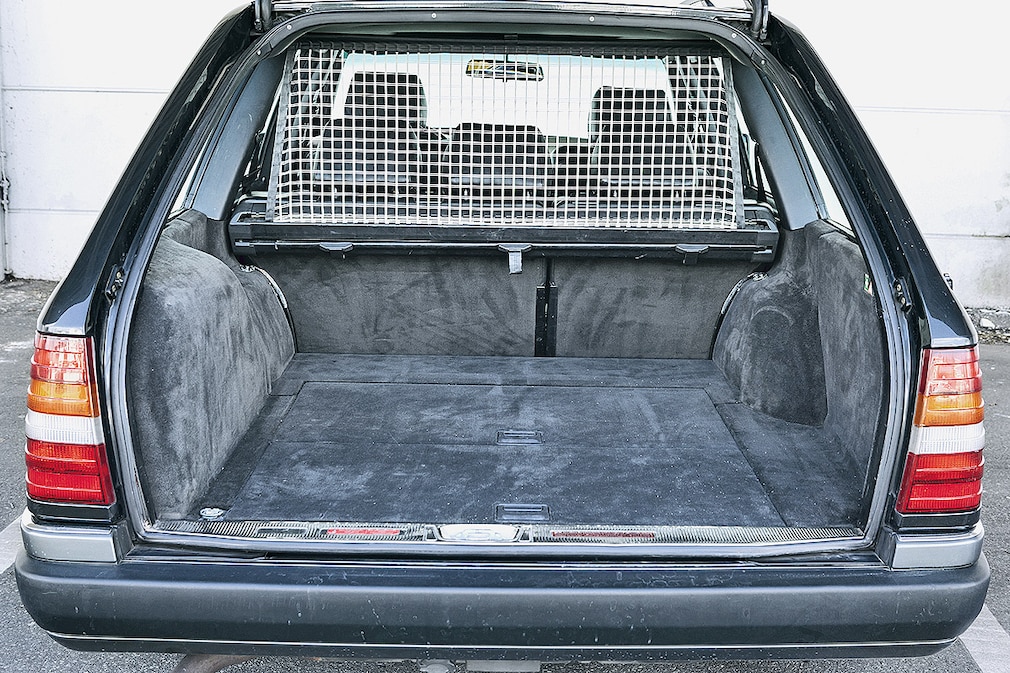 Mercedes E-Klasse 300 TE-24