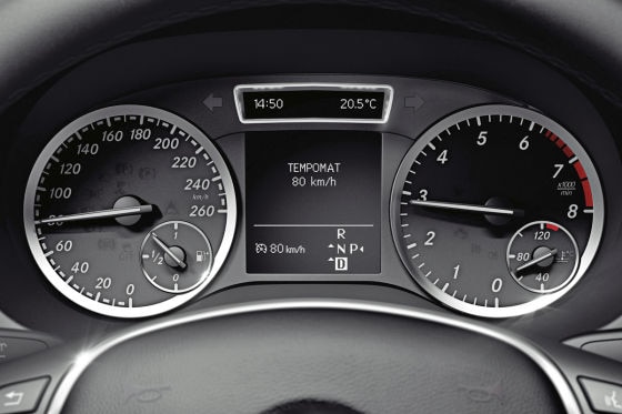 Tempomat in einer Mercedes B-Klasse