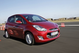 Hyundai ix20 blue