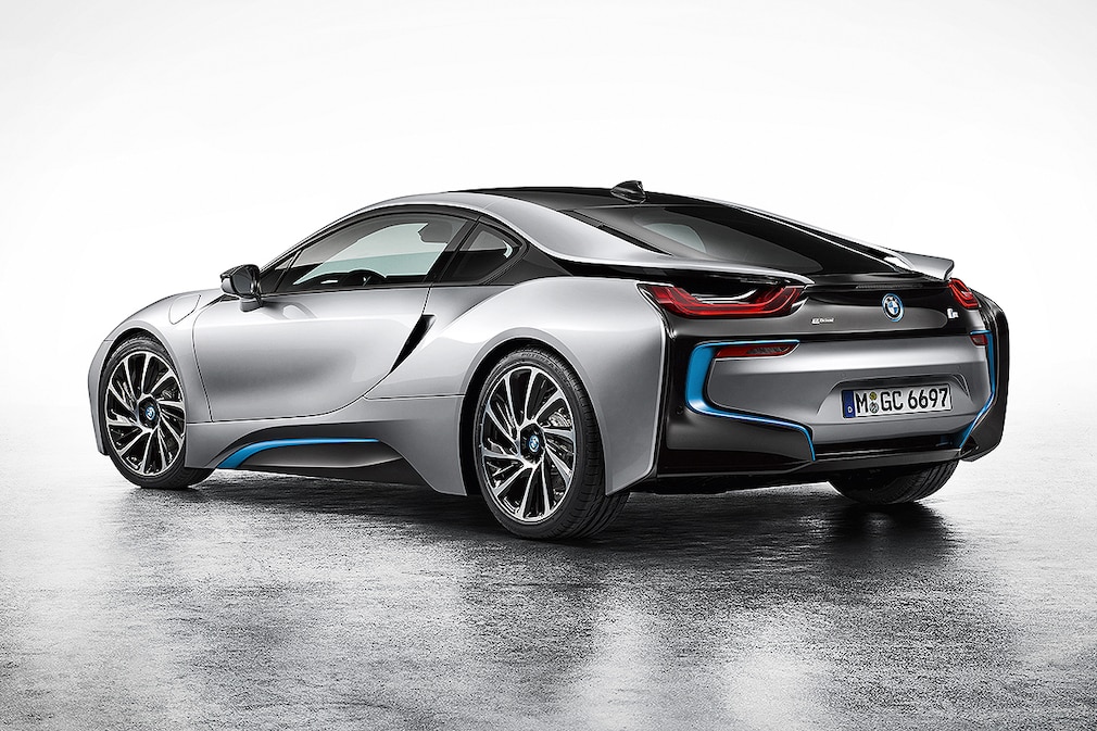 BMW i8