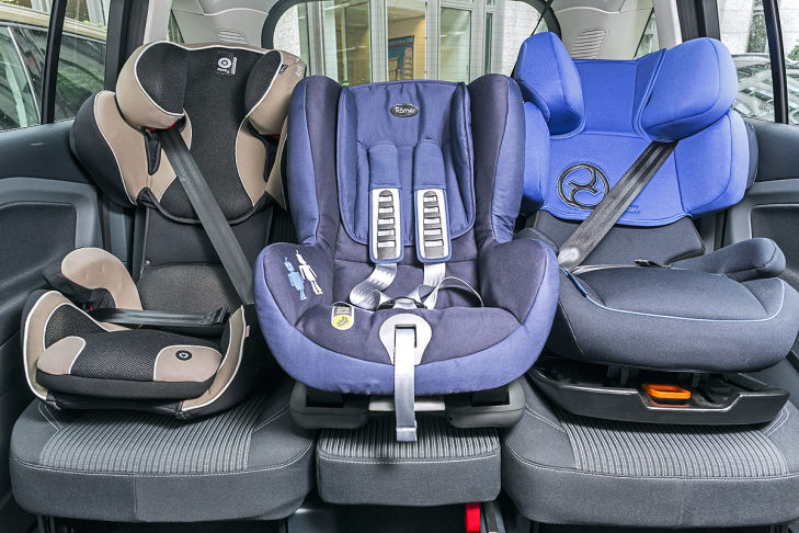 C-Max, Zafira, Carens, Grand Scénic, Touran: Drei Kindersitze - AUTO BILD