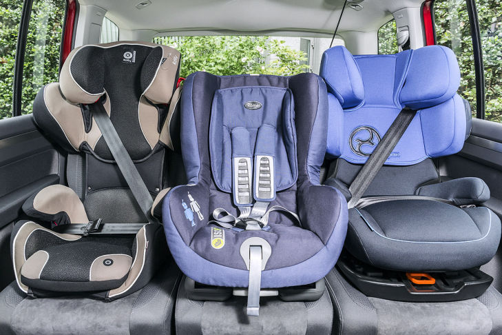 Kindersitze im VW Touran 2.0 TDI BMT