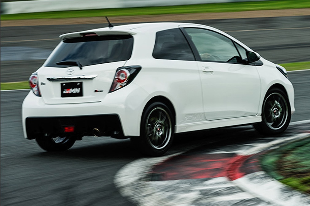 Super Yaris