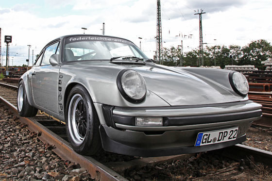 Porsche 911 DP Motorsport schräg vorne