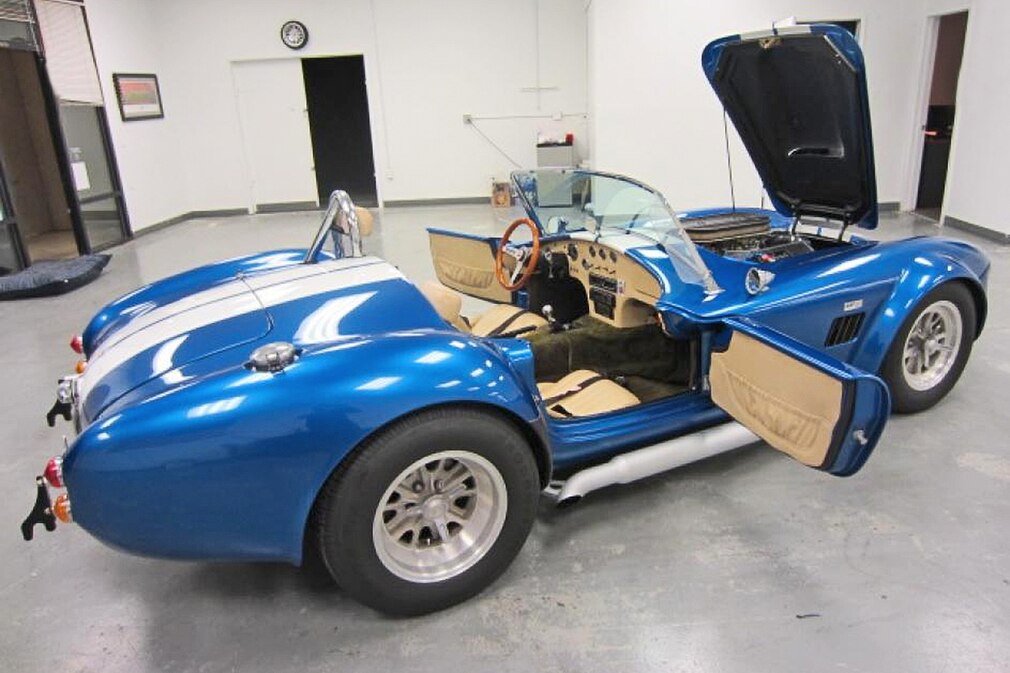 427 Shelby Cobra Roadster