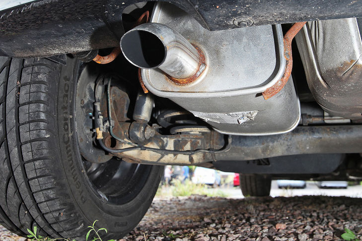 Opel Corsa, Auspuff
