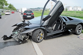 Autohändler schrottet 600 PS-Lamborghini bei Tempo 40