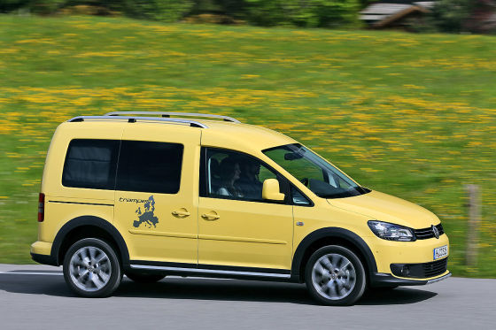 VW Caddy Tramper mit Cross-Paket: Caravan Salon 2013 - AUTO BILD