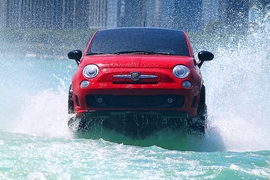 Fiat 500 als Jetski