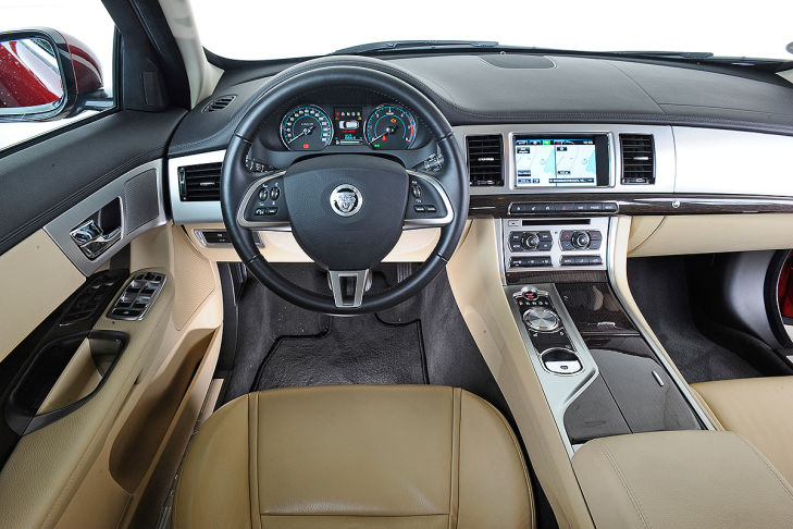 Jaguar XF
