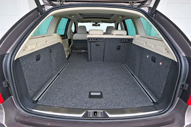 Skoda Superb Combi