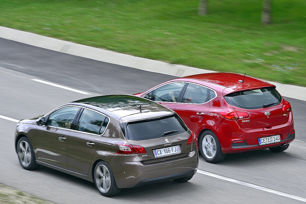 Peugeot 308 Allure 125 THP Kia Ceed 1.6 GDI Spirit