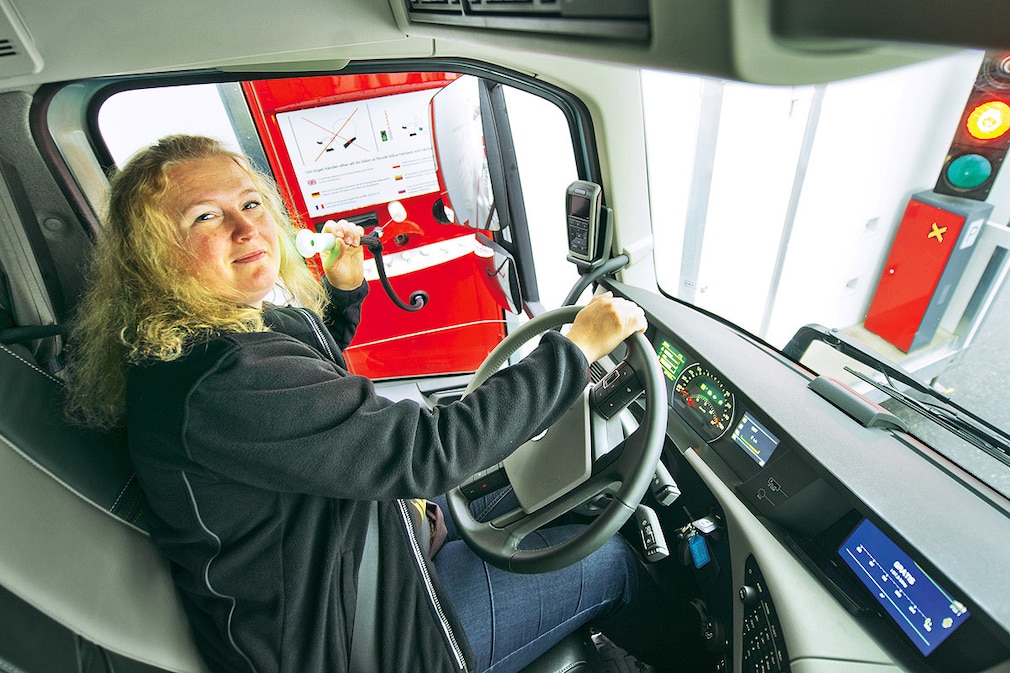 Automatische Alkoholkontrolle für LKW-Fahrer am Terminal der Stena Line in Göteborg