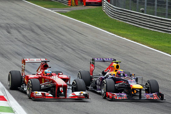 Fernando Alonsos Ferrari und Sebastian Vettels RB9 in Monza 2013