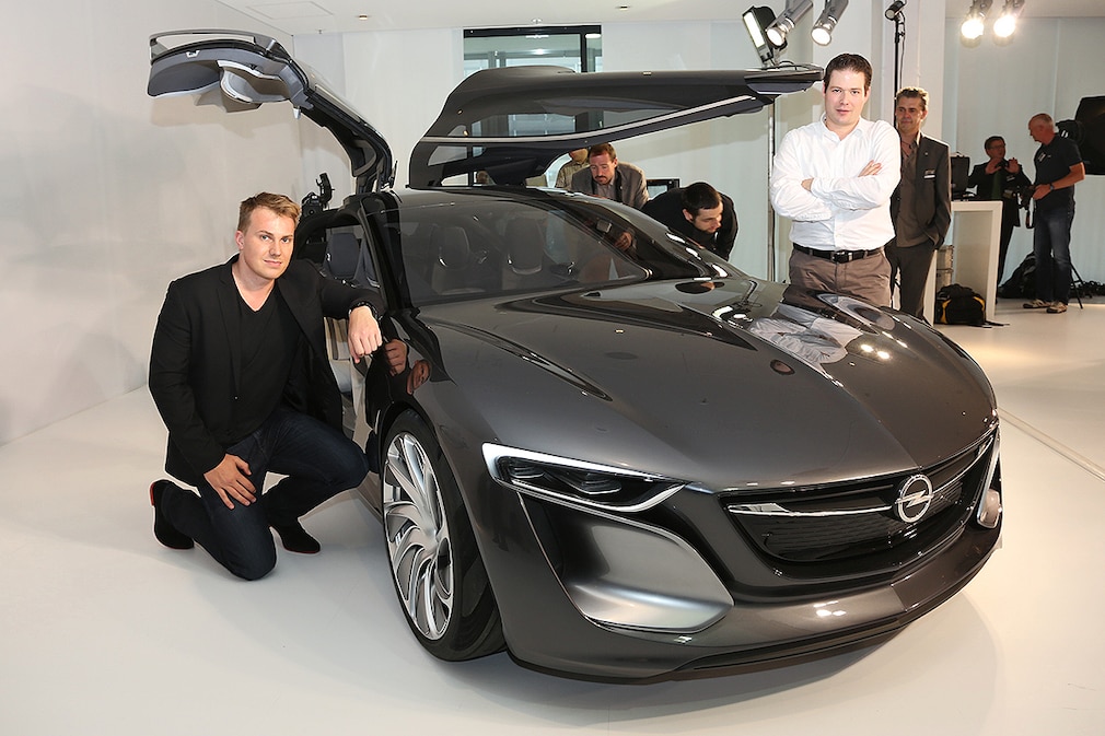 Opel Monza: Zwei Redakteure, zwei Meinungen