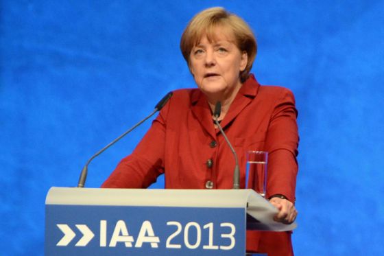 Bundeskanzlerin Angela Merkel bei der Eröffnungsrede auf der IAA 2013