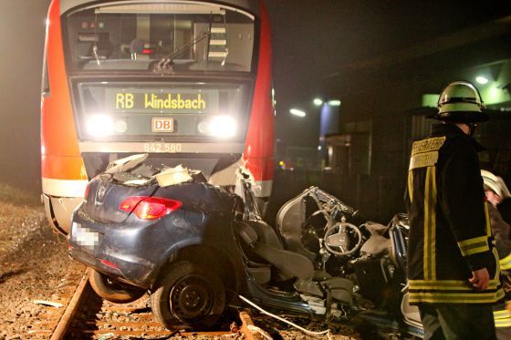 Leichtsinn an Bahnübergängen