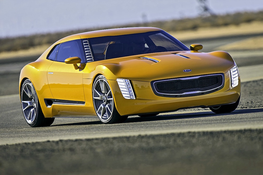 Kia GT4 Stinger Concept