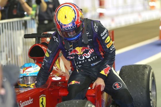 Mark Webber fährt beim GP von Singapur als Passagier bei Fernando Alonso mit