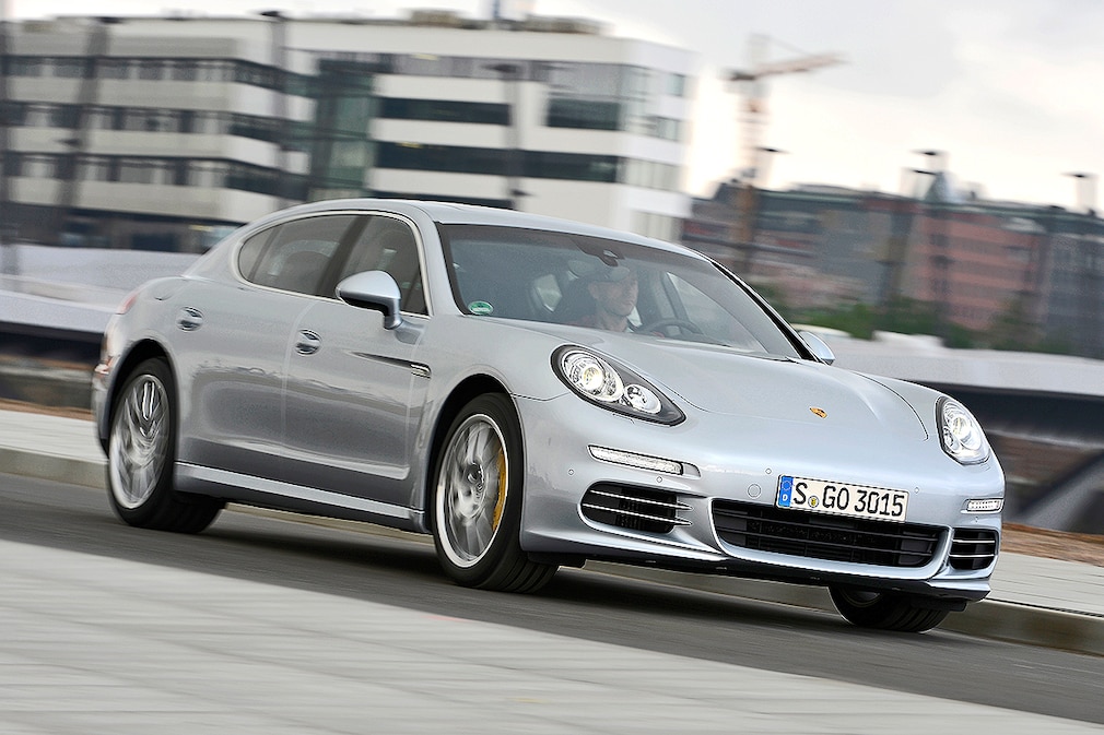 Porsche Panamera 4S Executive