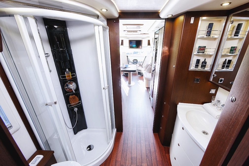 Niesmann Concorde Centurion Liner 1020G
