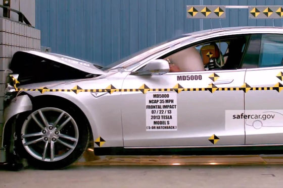 Tesla Model S bei Crashtest