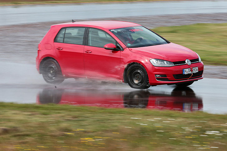 VW Golf, Ganzjahresreifen-Test