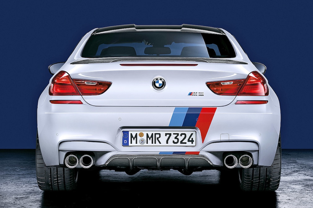 BMW M6 Heck mit M-Performance-Zubehör ausgestattet (Spoiler, Titan-Auspuffanlage, Diffusor)