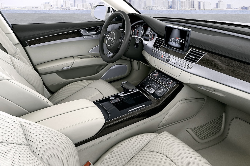Audi A8 FL