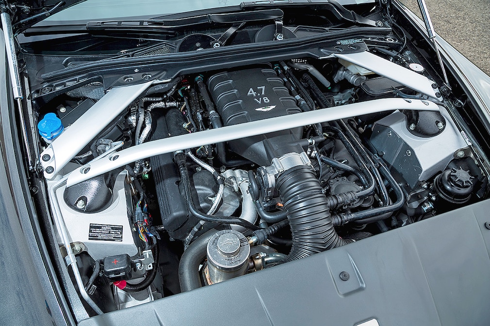 Aston Martin V8 Vantage Roadster SP10