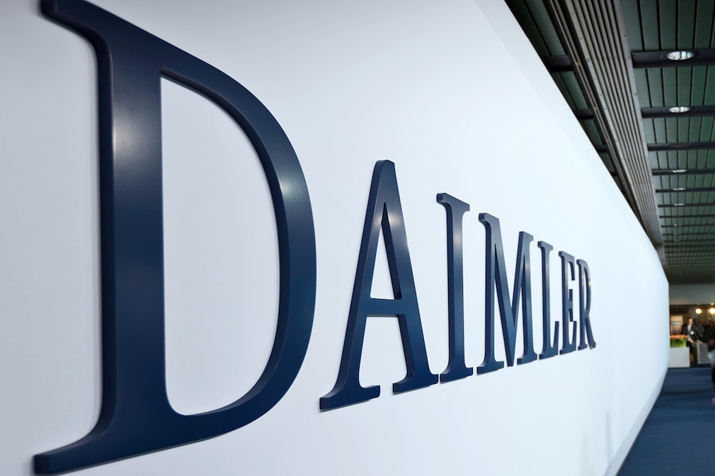 Daimler-Betriebsräte klagen