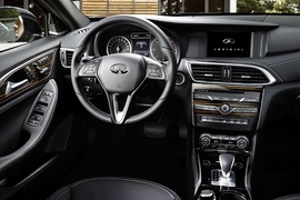 Infiniti Q30