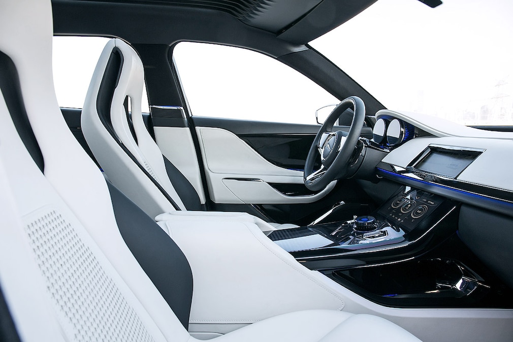 Jaguar CX17
