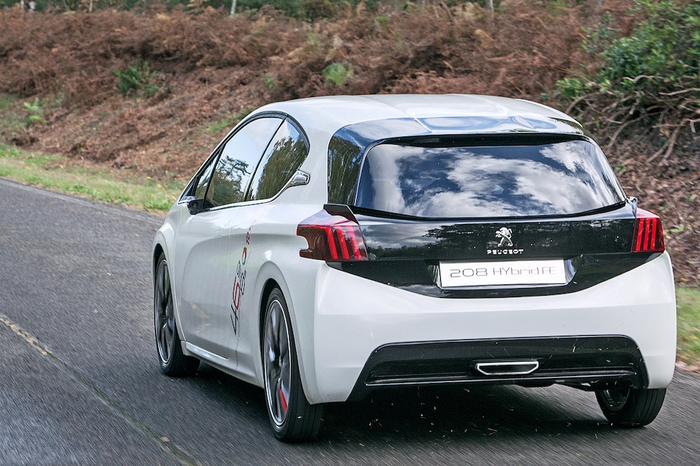 Peugeot 208 Hybrid FE