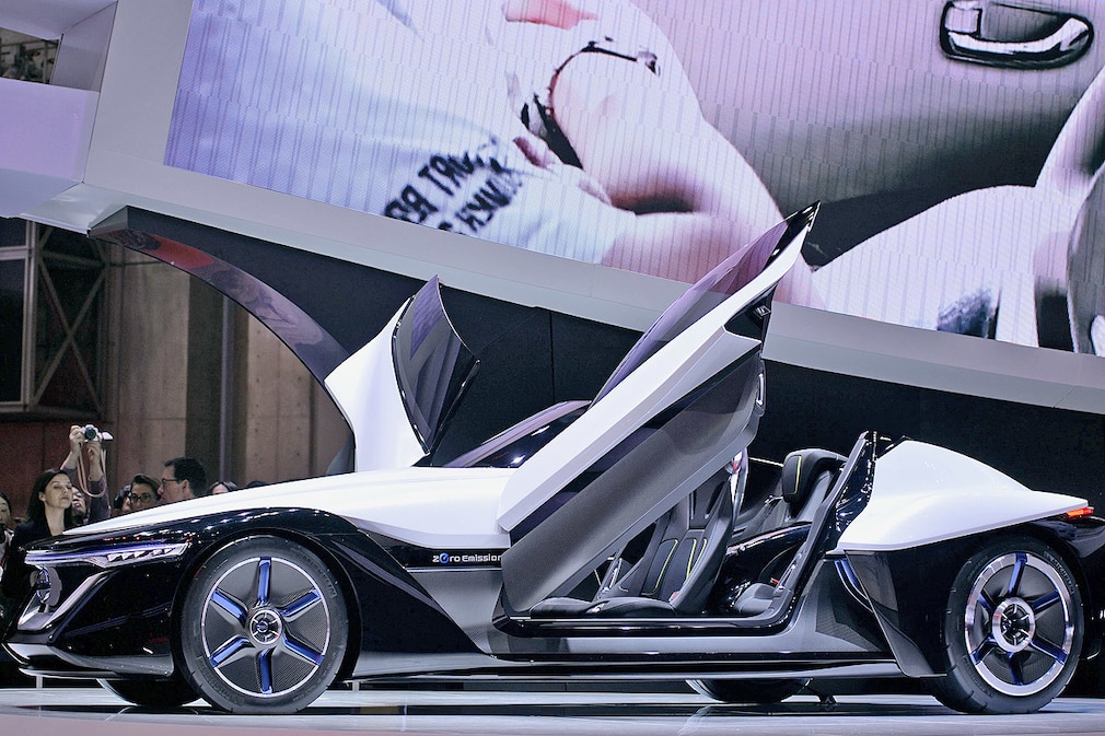 Nissan Motor Co. concept car Blade Glider is displayed at the 43rd Tokyo Motor Show 2013
