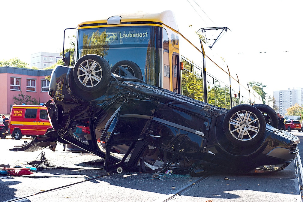 Unfall mit Straßenbahn in Dresden