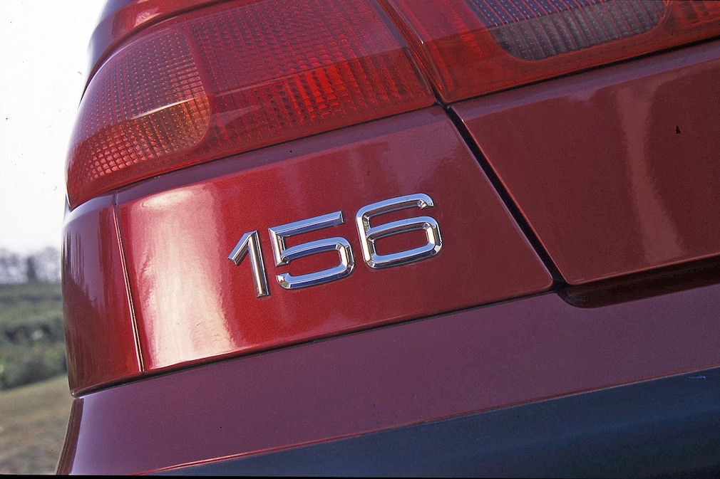 Alfa Romeo 156