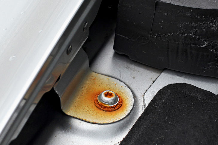 Audi Q5, Gebrauchtwagen, Kotflügel-Schrauben, Rost